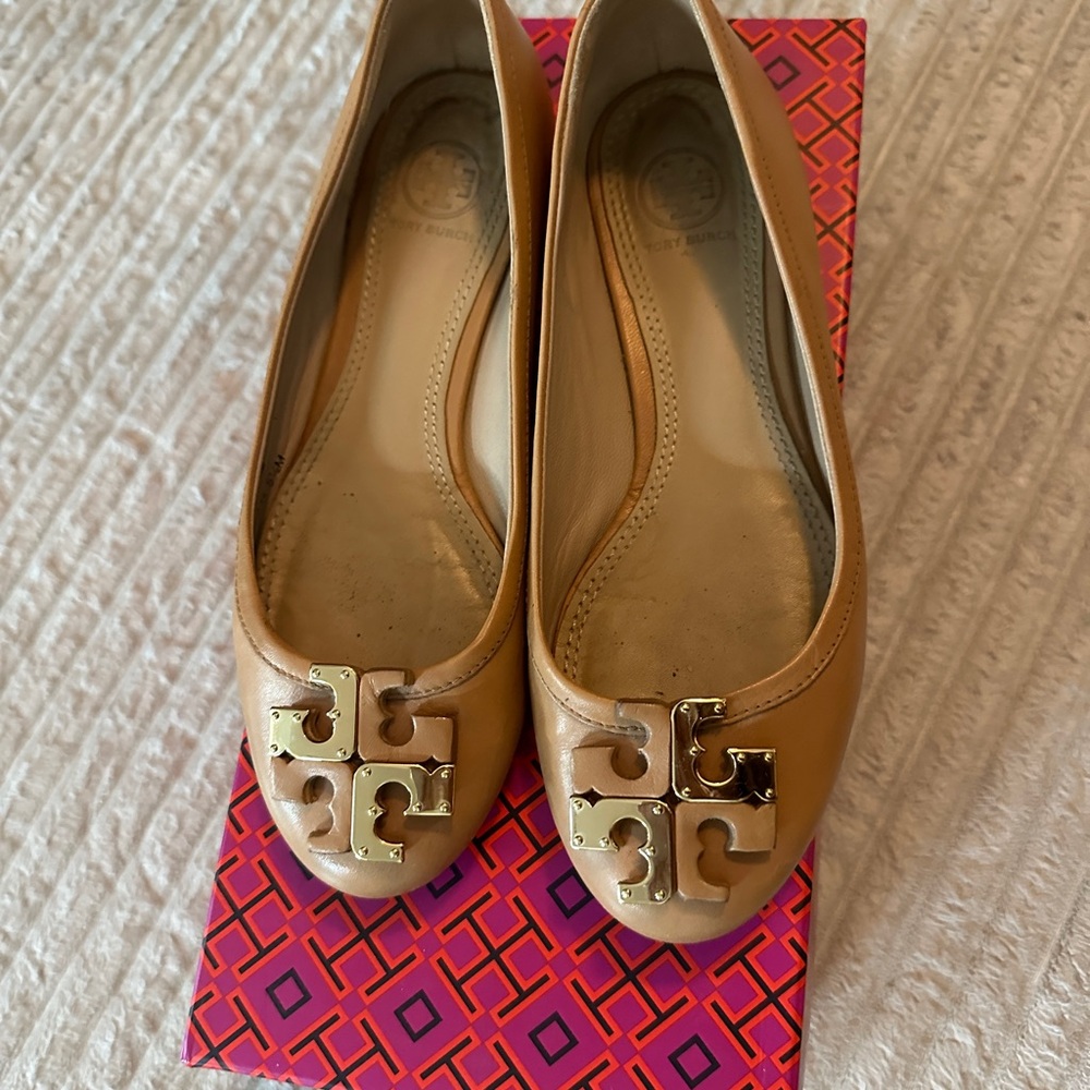 Tory Burch Camel Loafers with Gold Accents